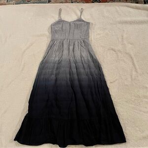 Madewell size 2 Elegant Ombre Gray Maxi Dress